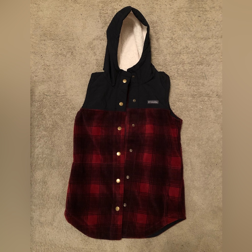 Columbia vest